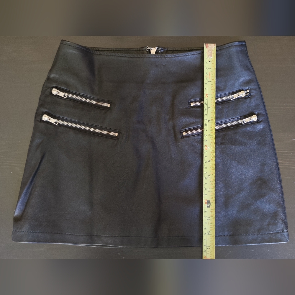 Goth🦇Black Mini Skirt with Zipper Accents EUC